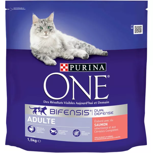 Croquettes pour chat adulte au saumon 1,5 kg