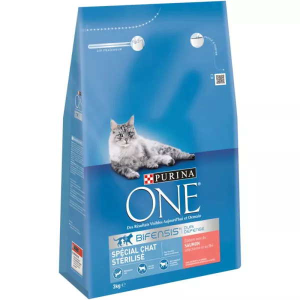 Croquettes pour chat stérilisé au saumon, sac 3 kg